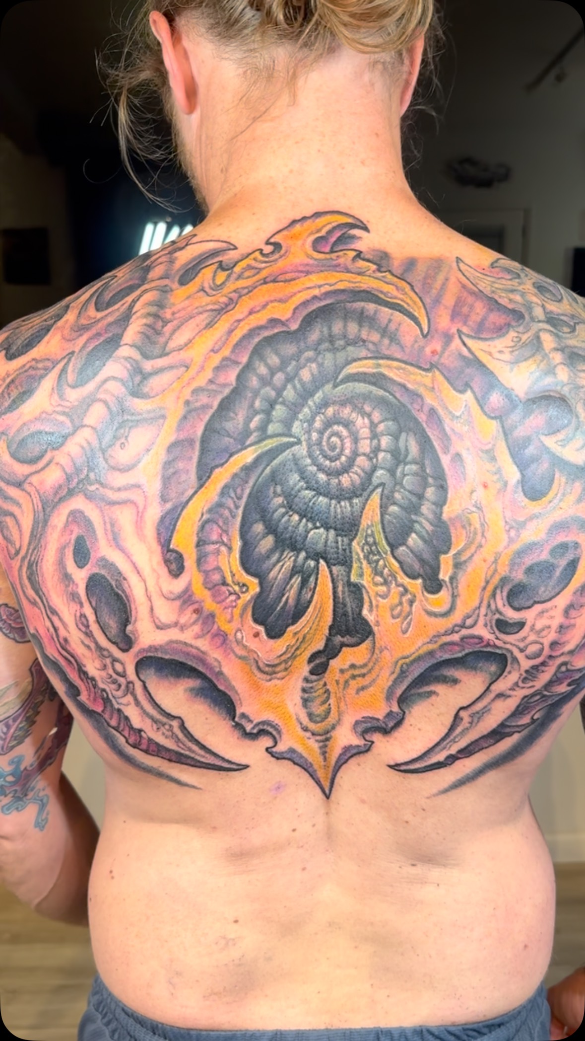 Epic session on John’s upper back coverup